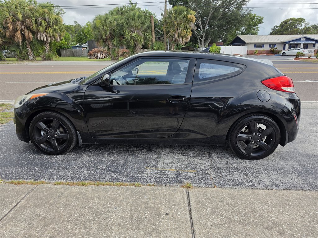 2014 Hyundai Veloster - $7,500