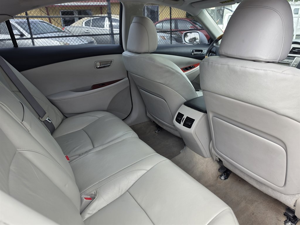 2008 Lexus ES - $10,995