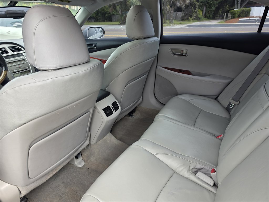 2008 Lexus ES - $10,995