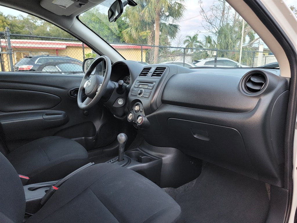 2014 Nissan Versa - $7,950