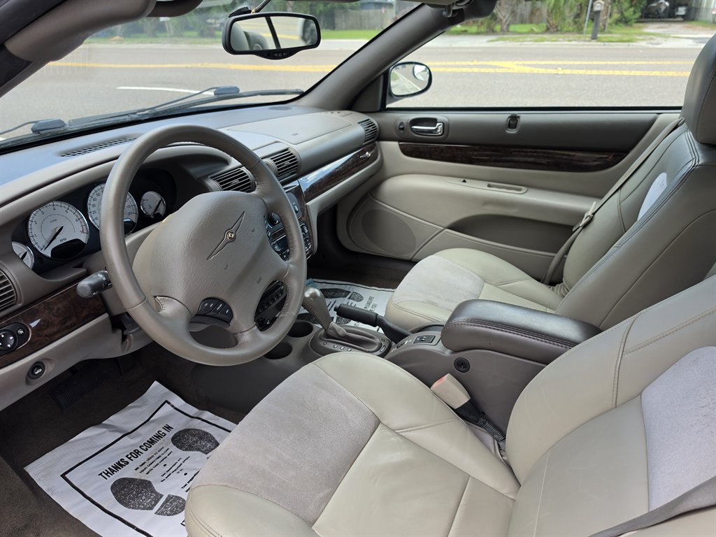 2004 Chrysler Sebring - $4,995