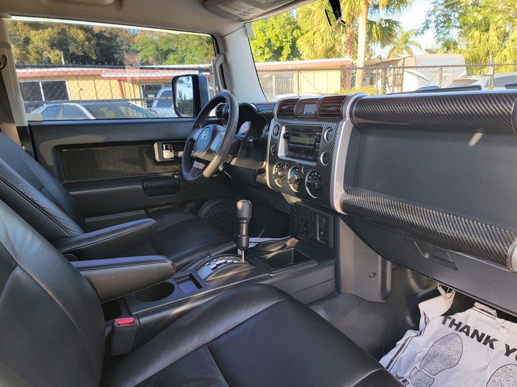 2007 Toyota FJ Cruiser - $14,550