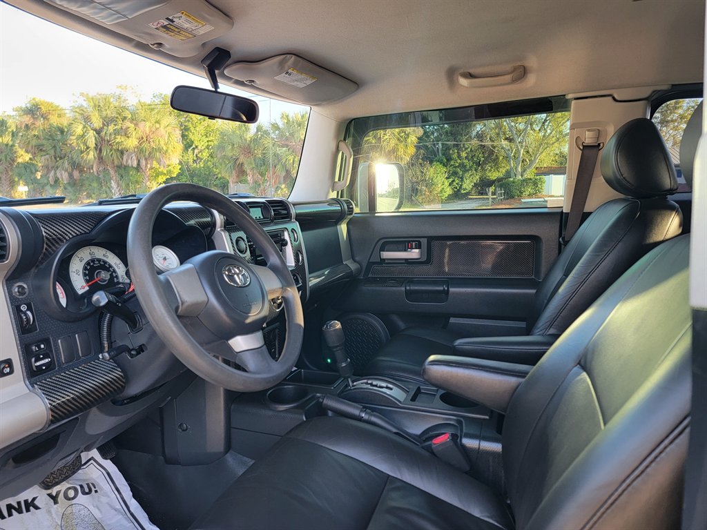 2007 Toyota FJ Cruiser - $14,550