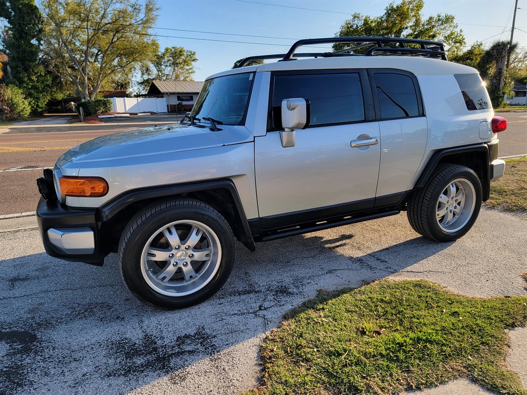 2007 Toyota FJ Cruiser - $14,550