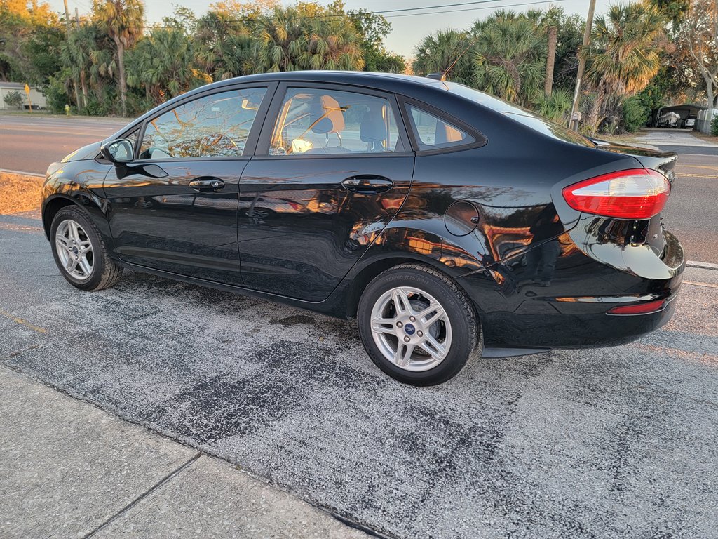 2018 Ford Fiesta - $6,995