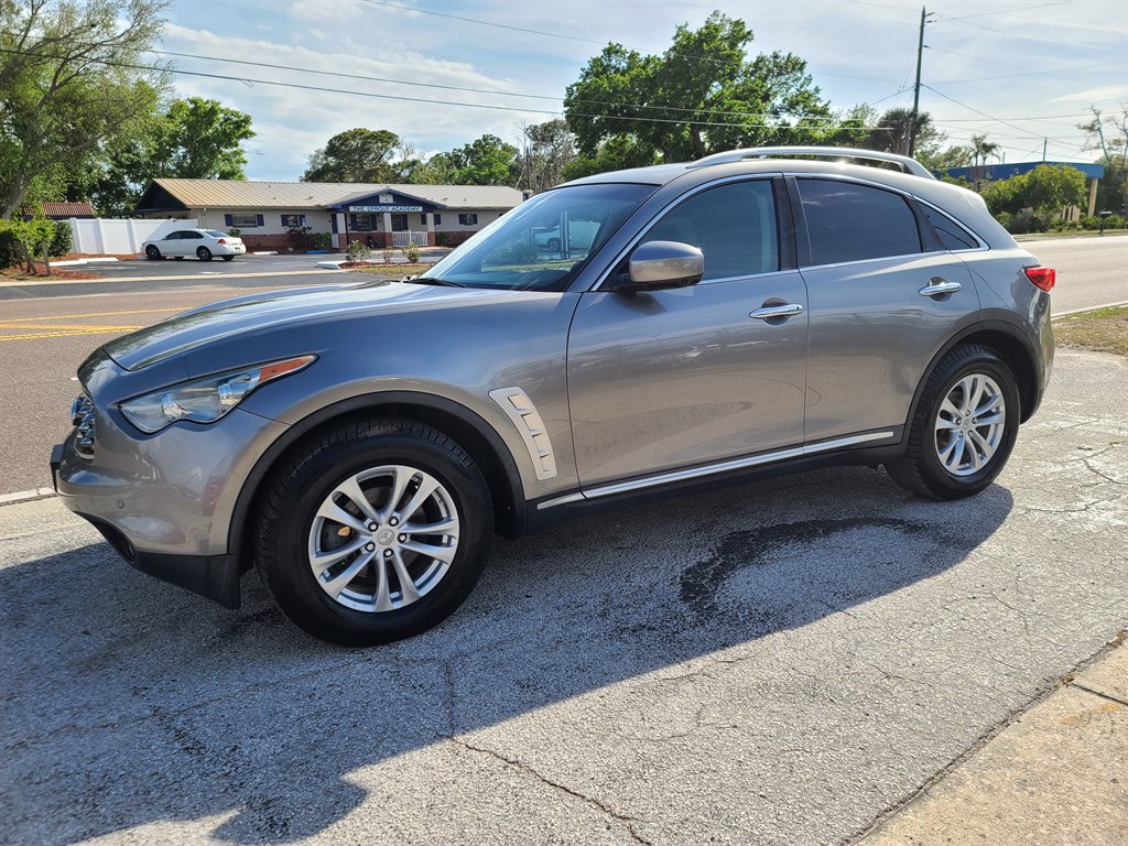2009 INFINITI FX - $8,995