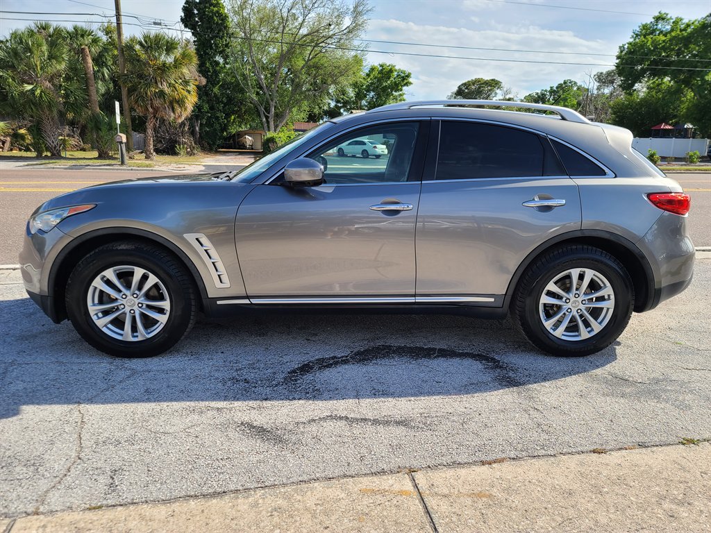 2009 INFINITI FX - $8,995