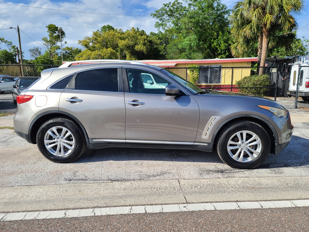 2009 INFINITI FX - $8,995