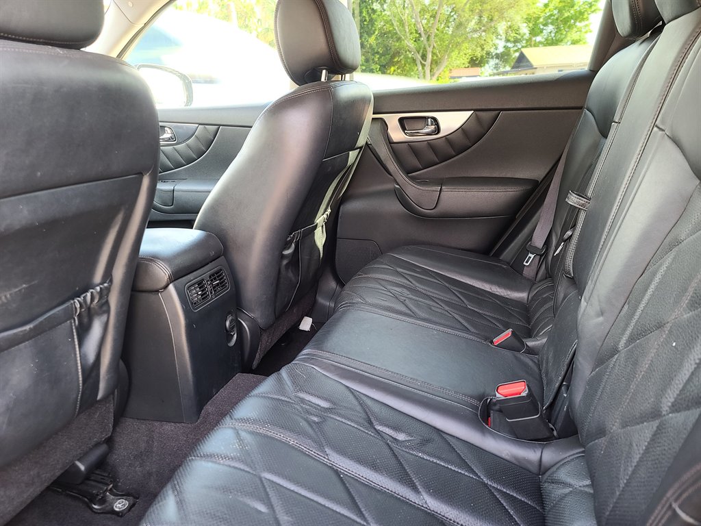 2009 INFINITI FX - $8,995