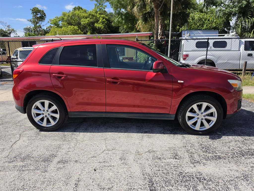 2014 Mitsubishi Outlander - $6,995