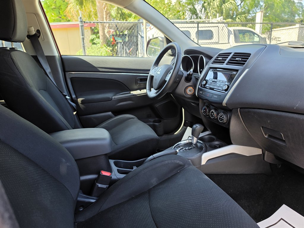 2014 Mitsubishi Outlander - $6,995