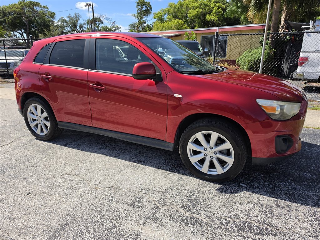2014 Mitsubishi Outlander - $6,995