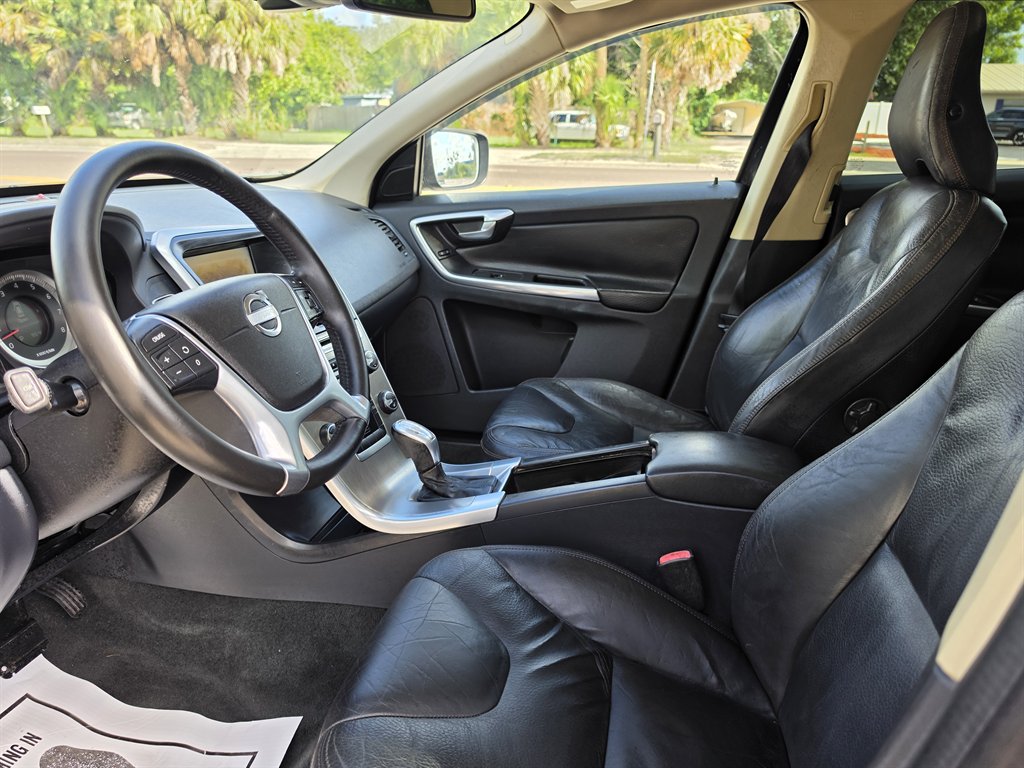 2013 Volvo XC60 - $8,950