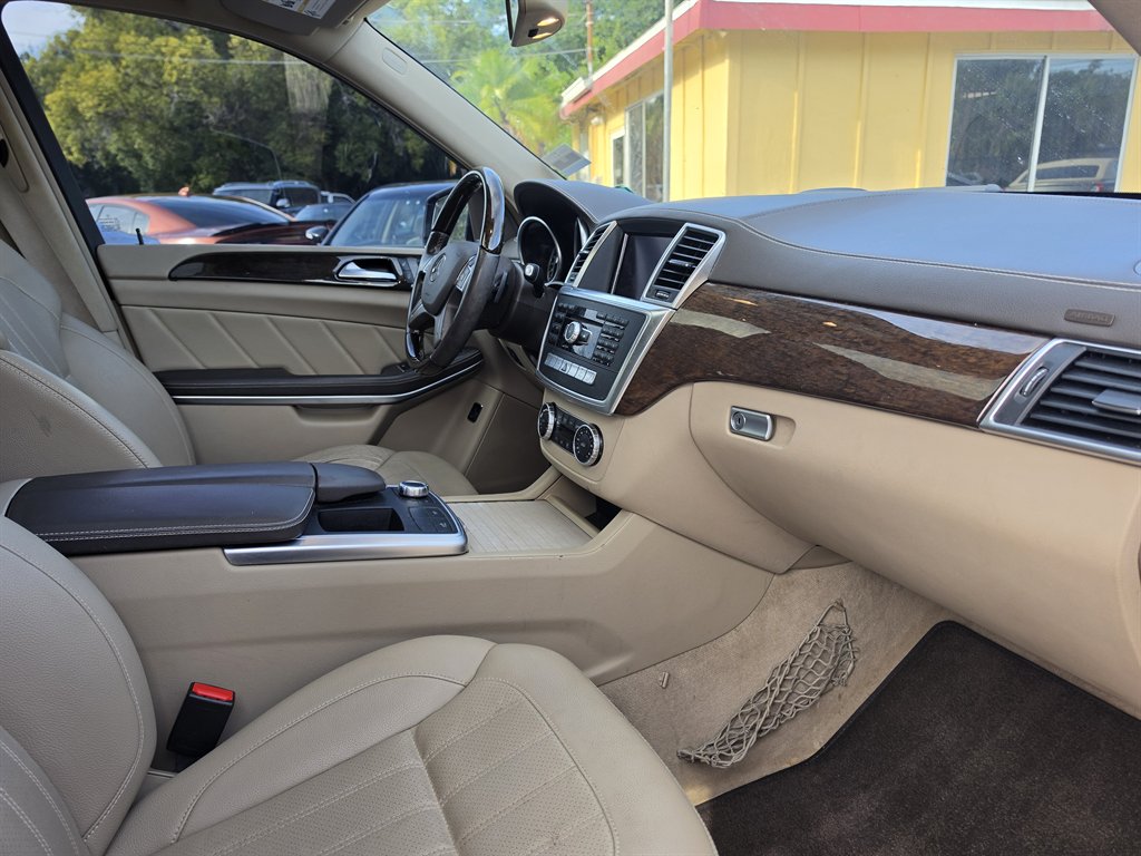 2014 Mercedes-Benz GL-Class - $12,850