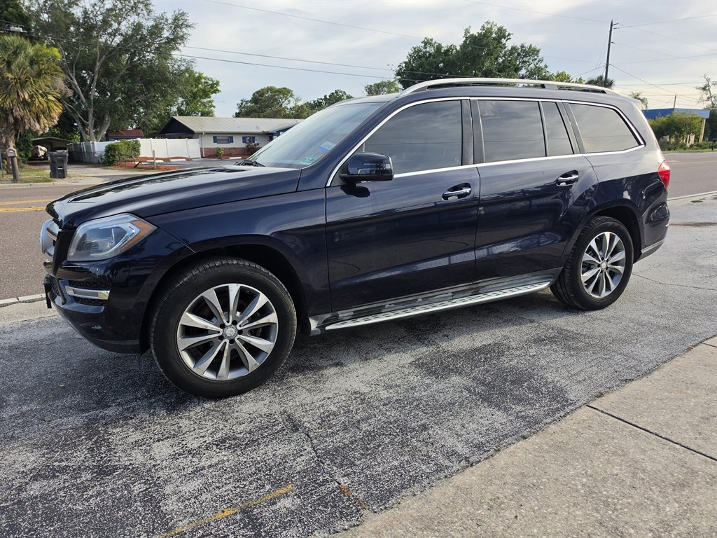 2014 Mercedes-Benz GL-Class - $12,850