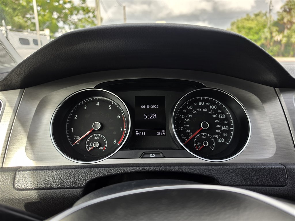 2017 Volkswagen Golf - $8,900