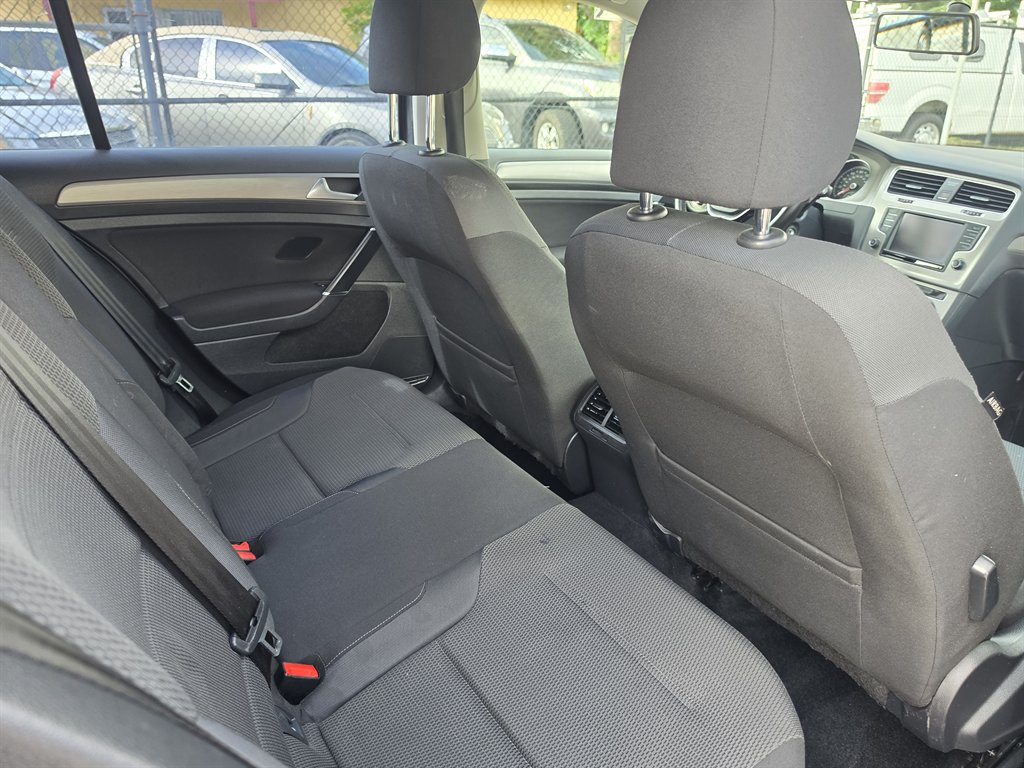 2017 Volkswagen Golf - $8,900
