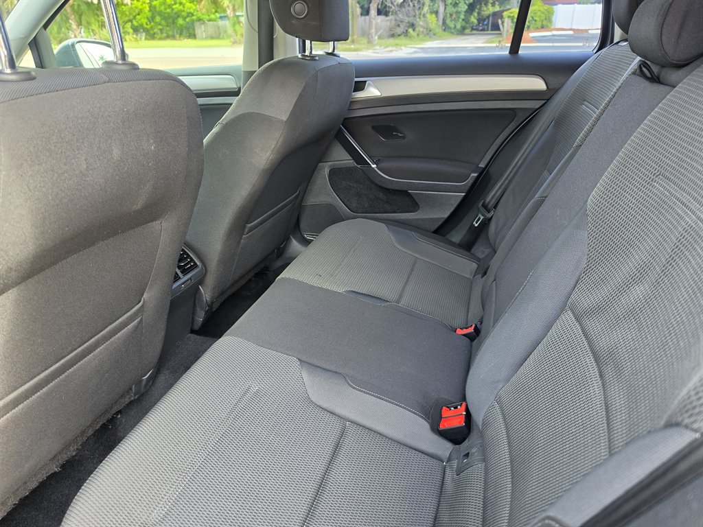 2017 Volkswagen Golf - $8,900