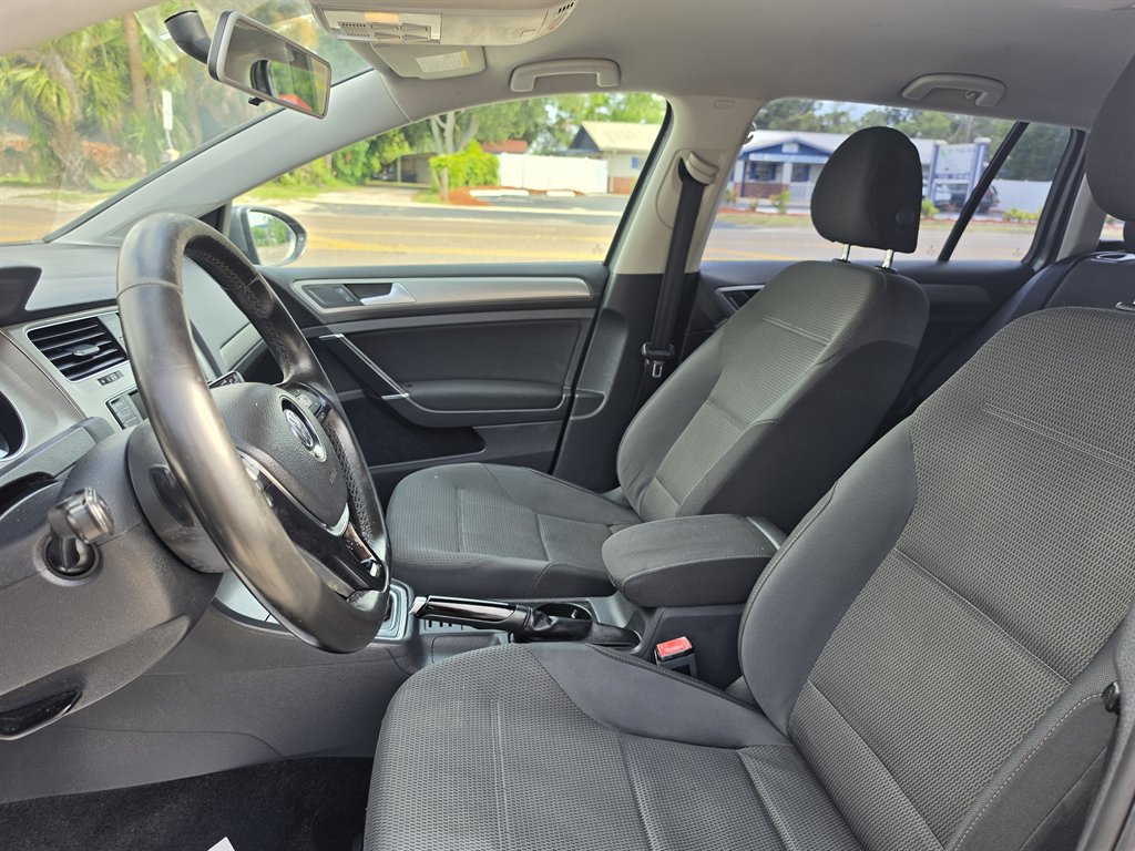 2017 Volkswagen Golf - $8,900