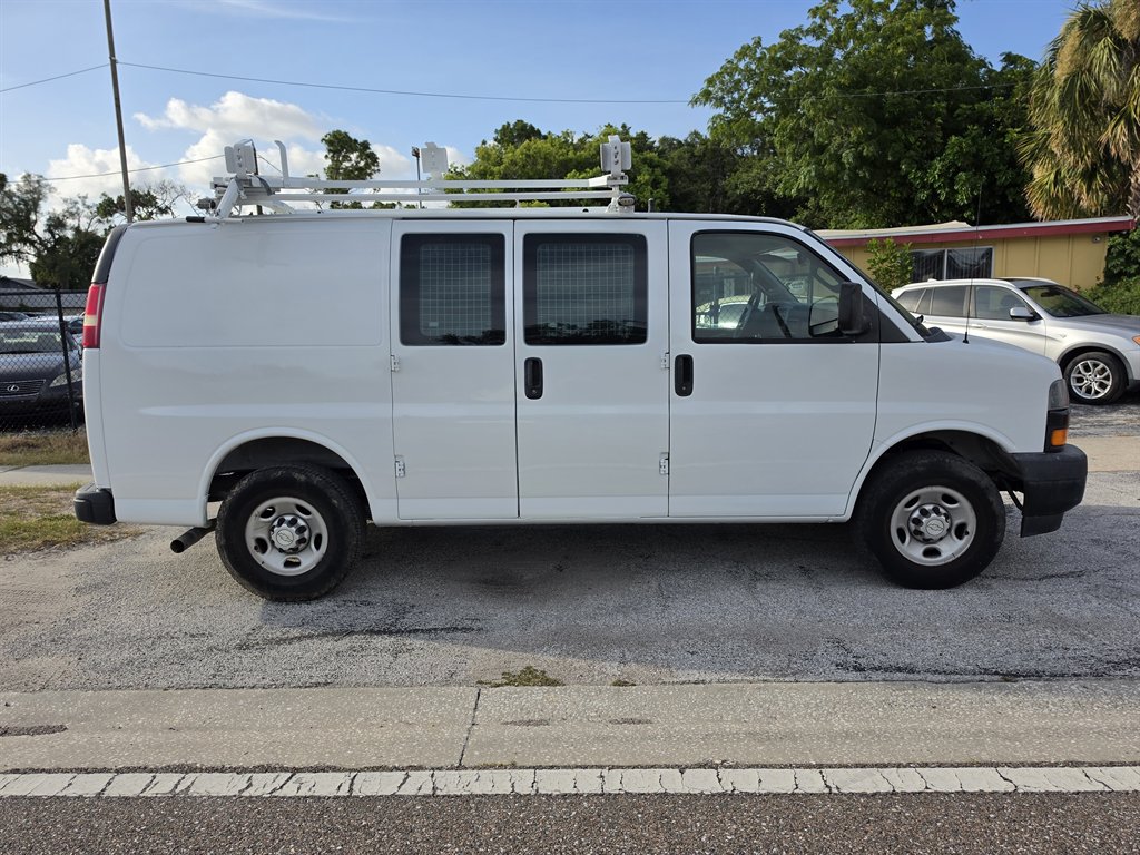 2018 Chevrolet Express - $13,450