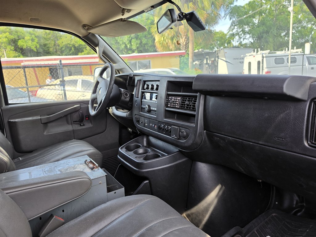 2018 Chevrolet Express - $13,450