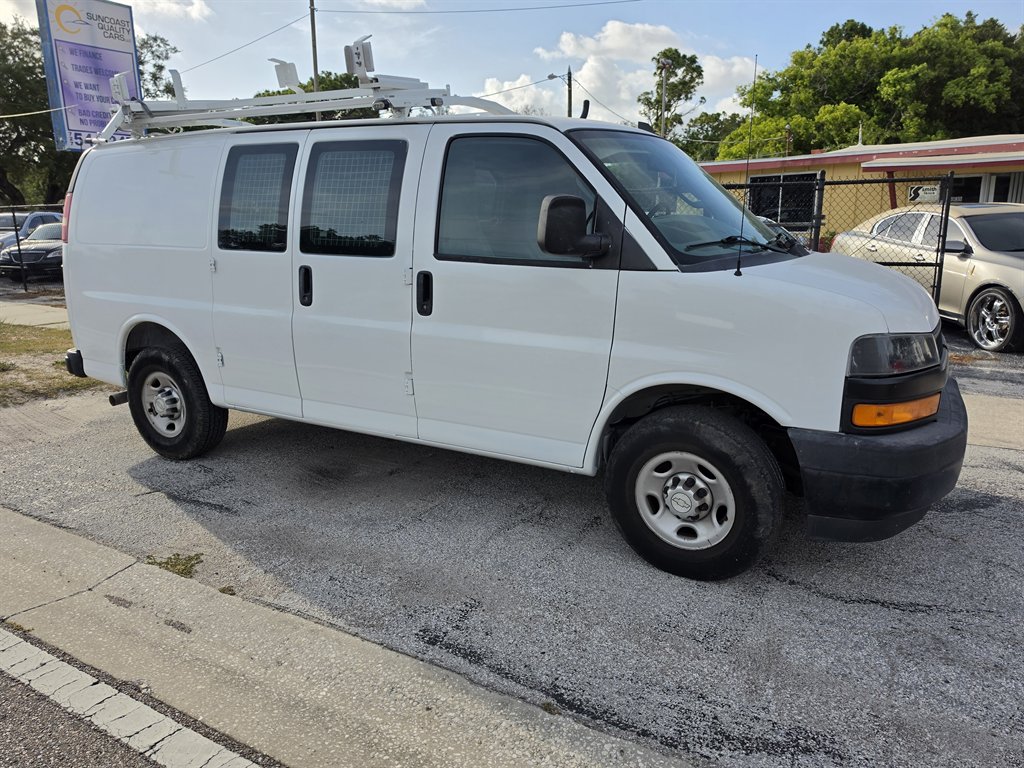 2018 Chevrolet Express - $13,450