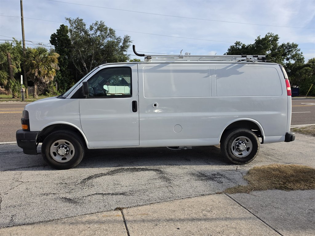 2018 Chevrolet Express - $13,450