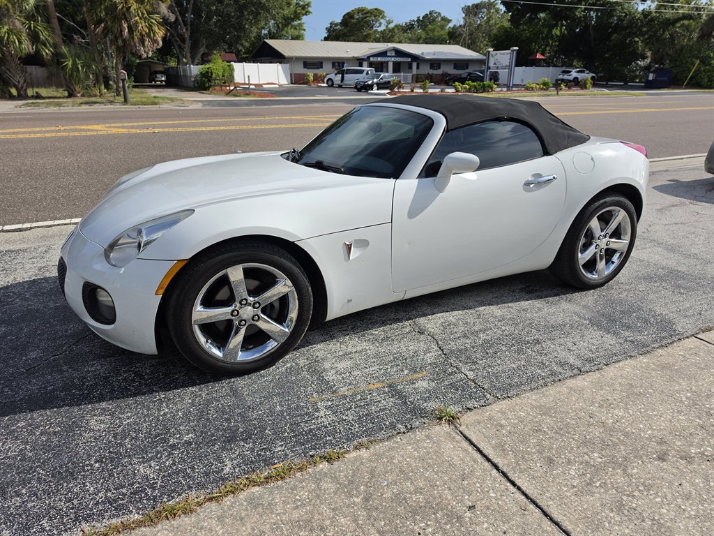 2007 Pontiac Solstice - $8,950