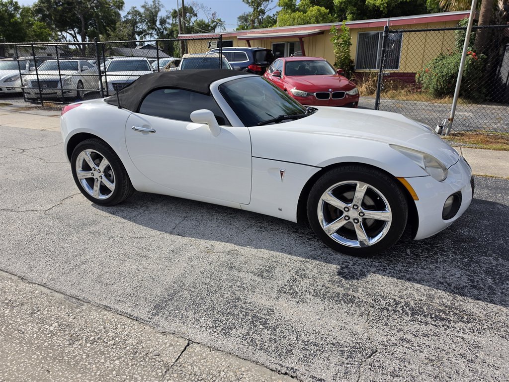 2007 Pontiac Solstice - $8,950