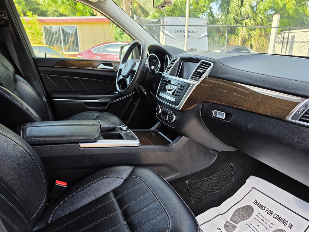 2013 Mercedes-Benz GL-Class - $10,995