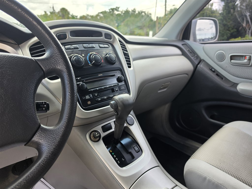 2007 Toyota Highlander - $8,995