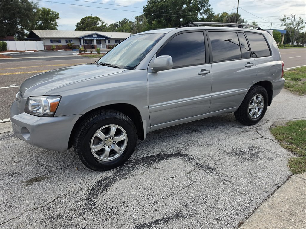 2007 Toyota Highlander - $8,995