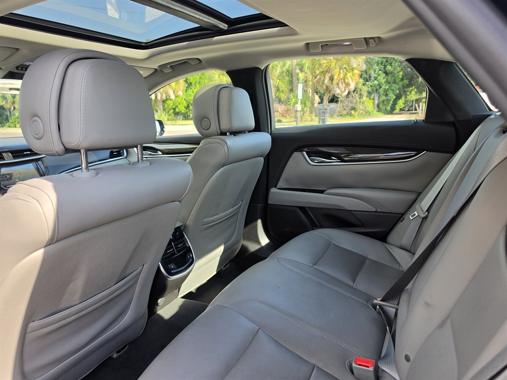 2014 Cadillac XTS - $11,900