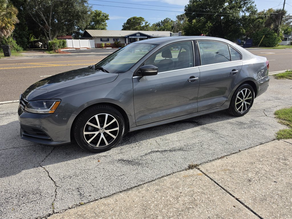 2017 Volkswagen Jetta - $8,995