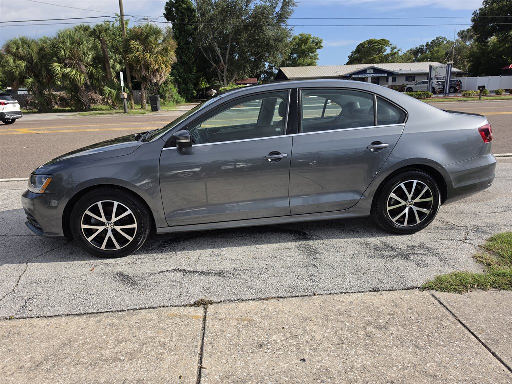 2017 Volkswagen Jetta - $8,995