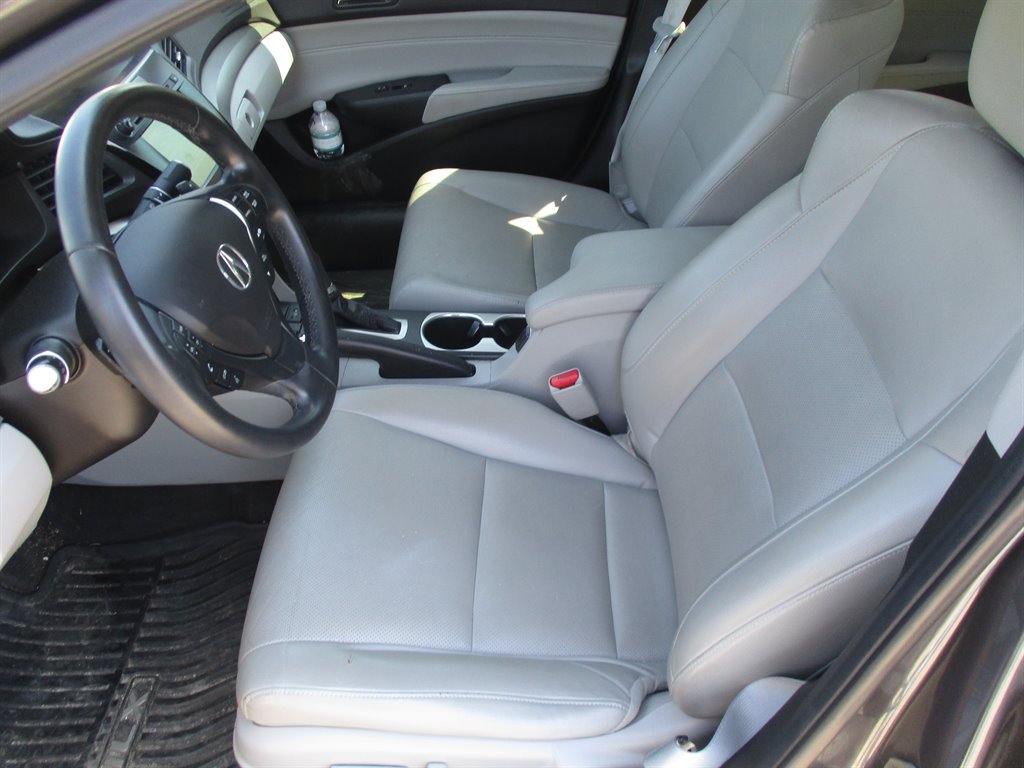 2017 Acura ILX