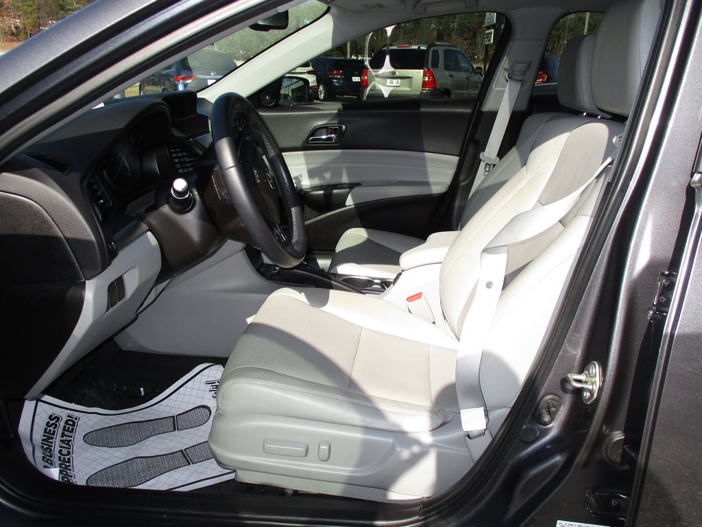 2017 Acura ILX