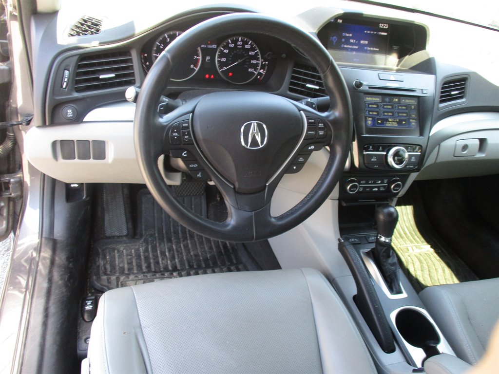 2017 Acura ILX