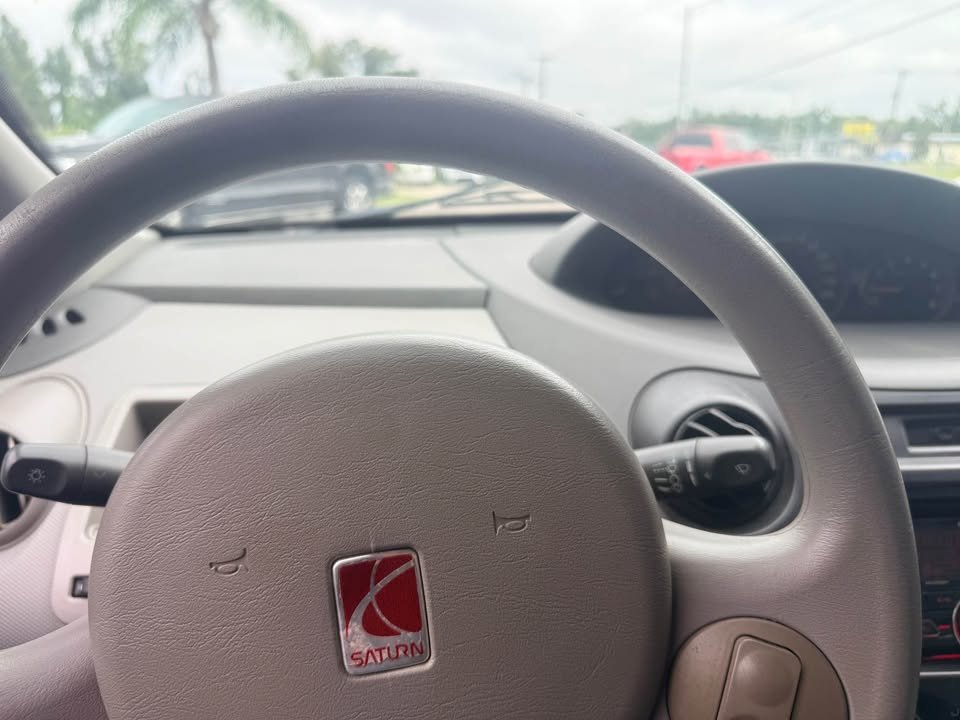 2003 Saturn Ion