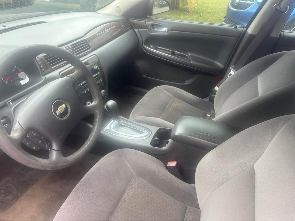 2016 Chevrolet Impala Limited LT photo
