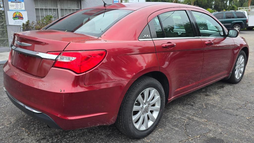 2012 Chrysler 200