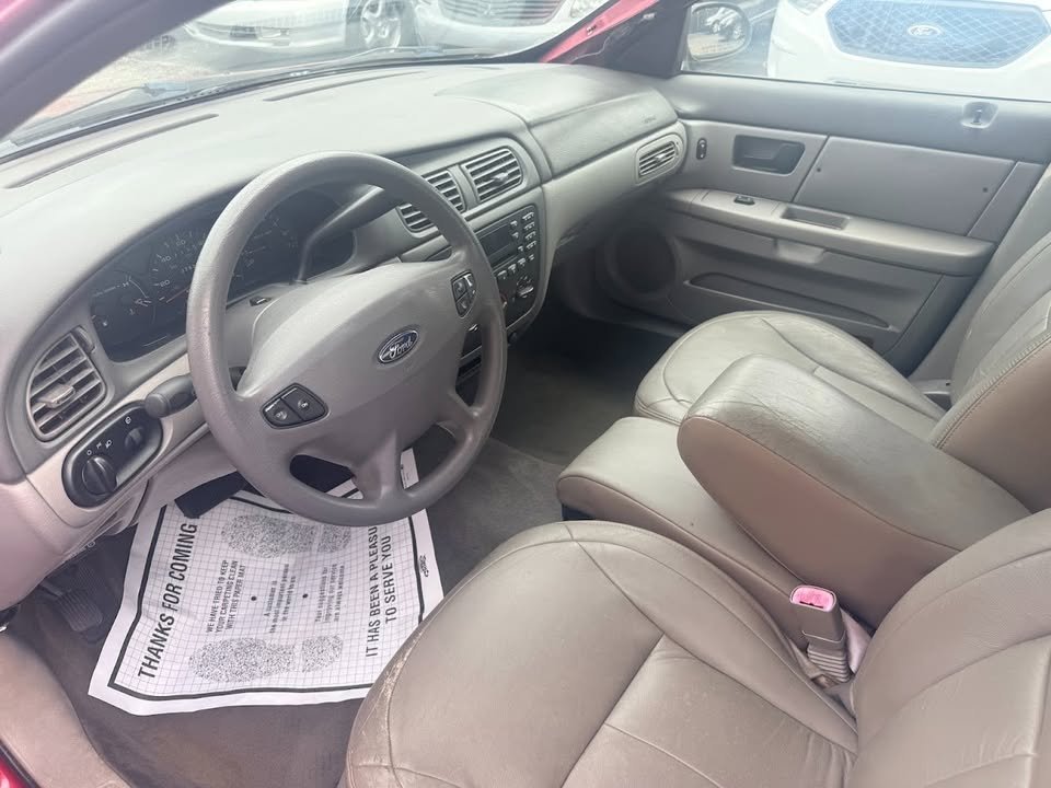 2003 Ford Taurus
