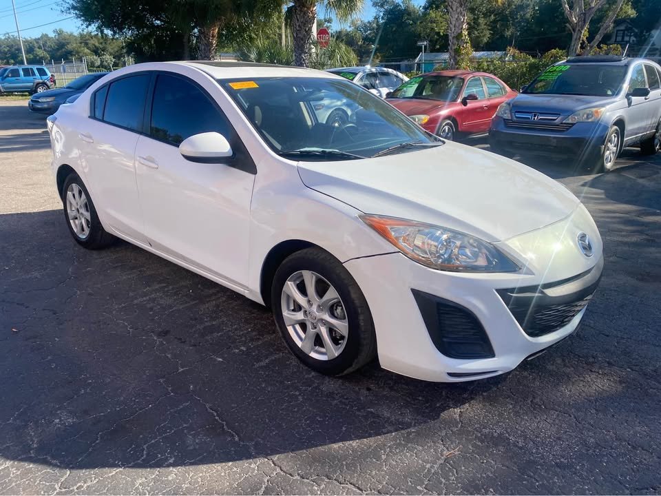 2011 MAZDA MAZDA3