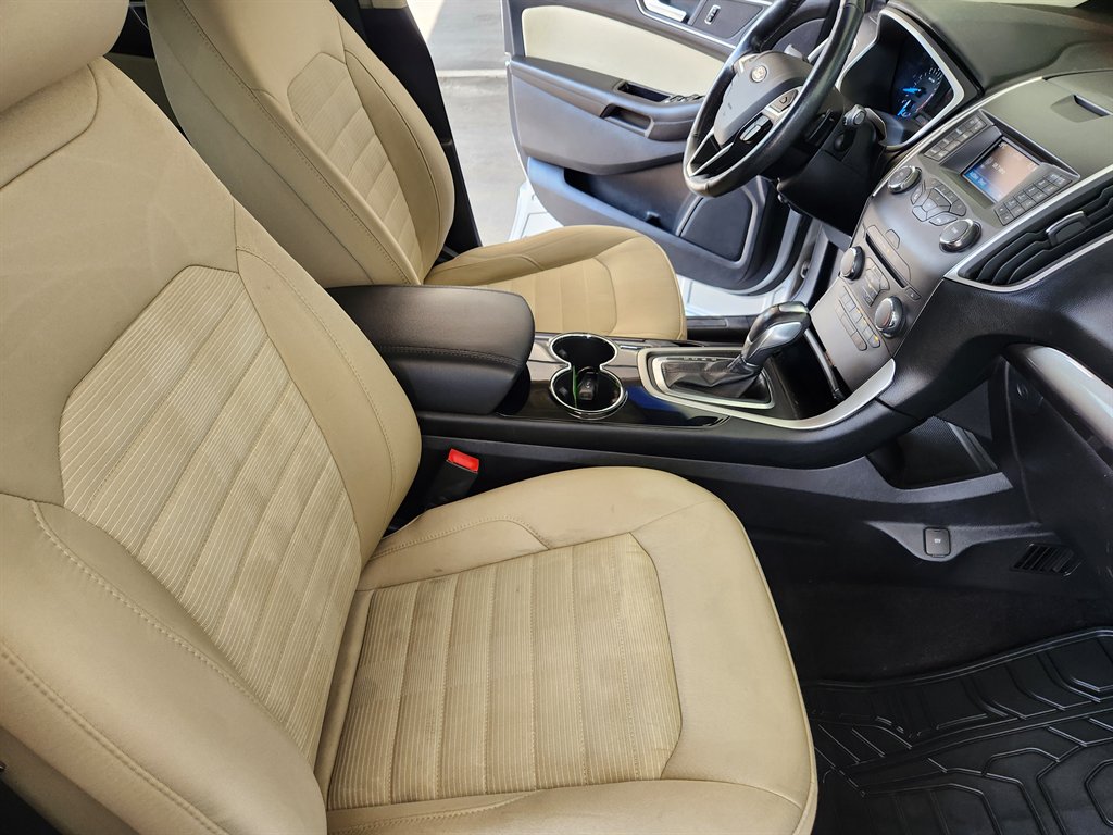 2016 Ford Edge SEL photo