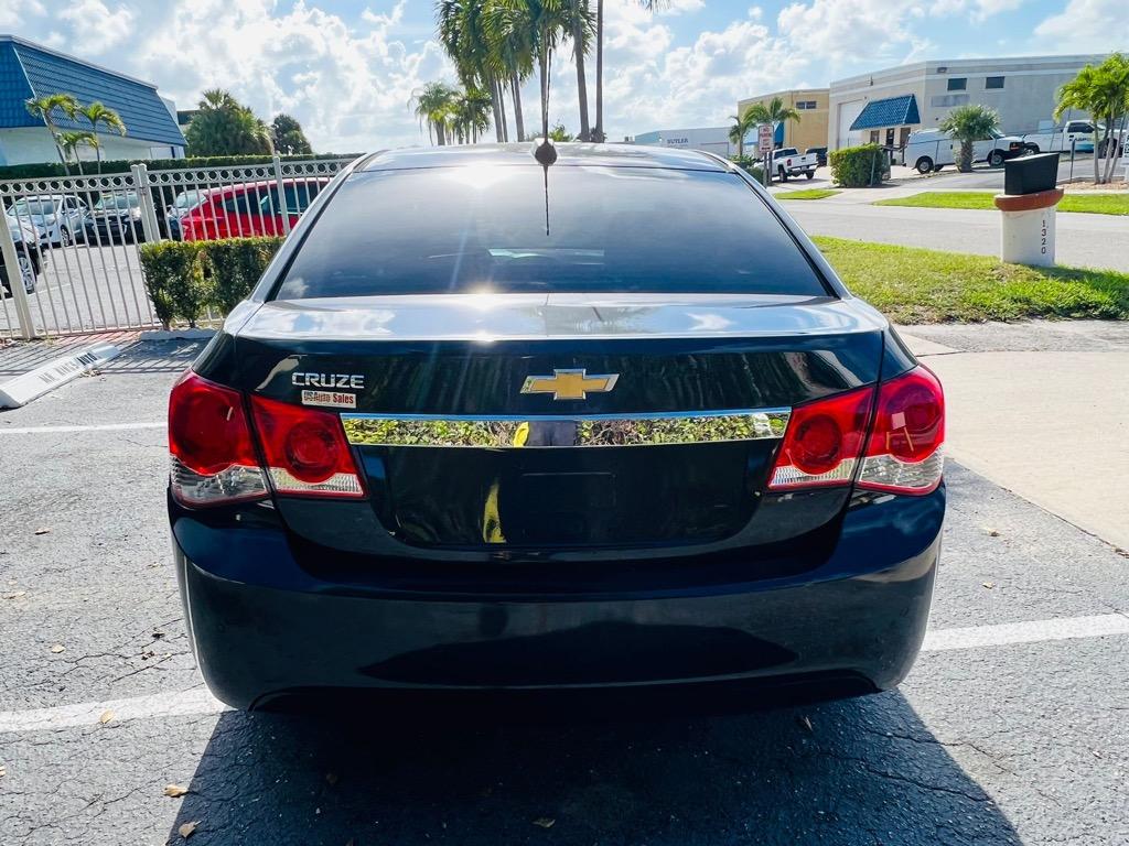 2015 Chevrolet Cruze - $7,500