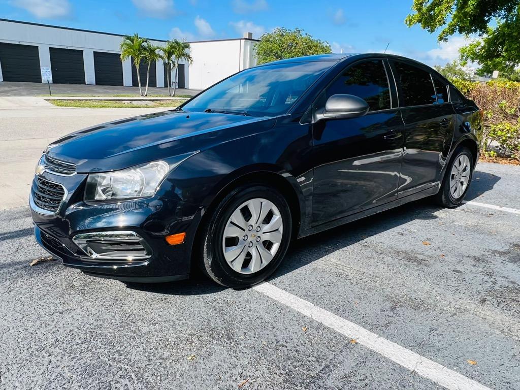 2015 Chevrolet Cruze - $7,500