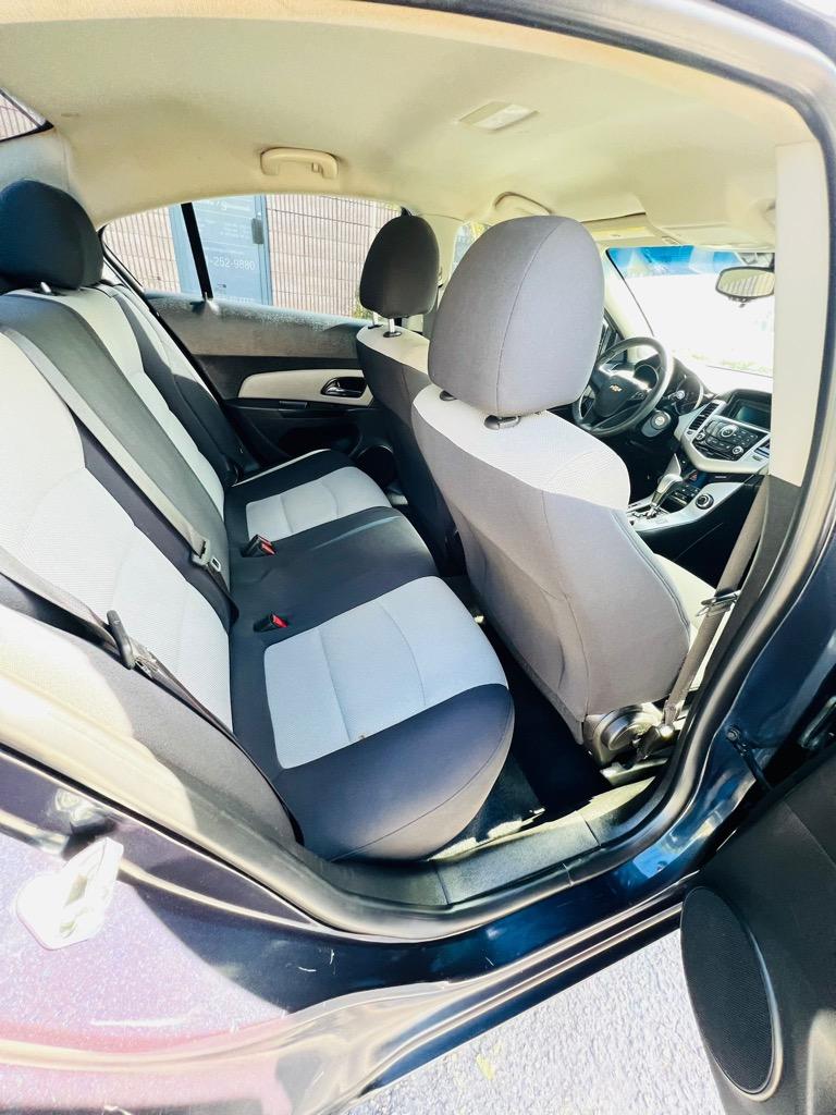 2015 Chevrolet Cruze - $7,500