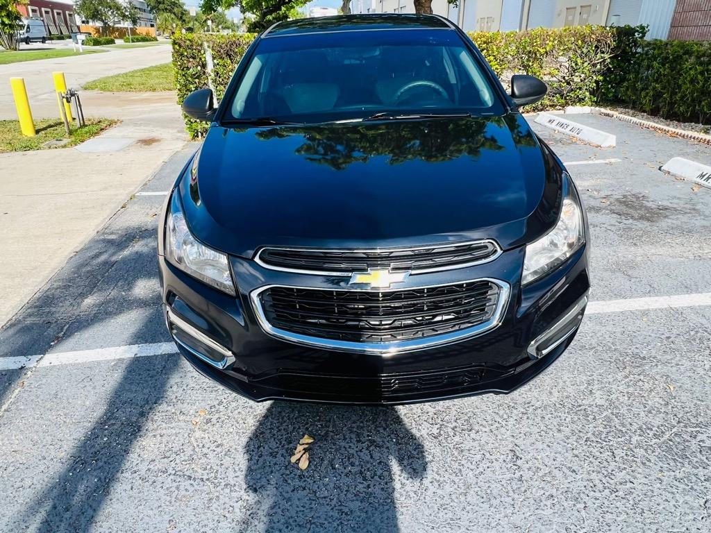 2015 Chevrolet Cruze - $7,500