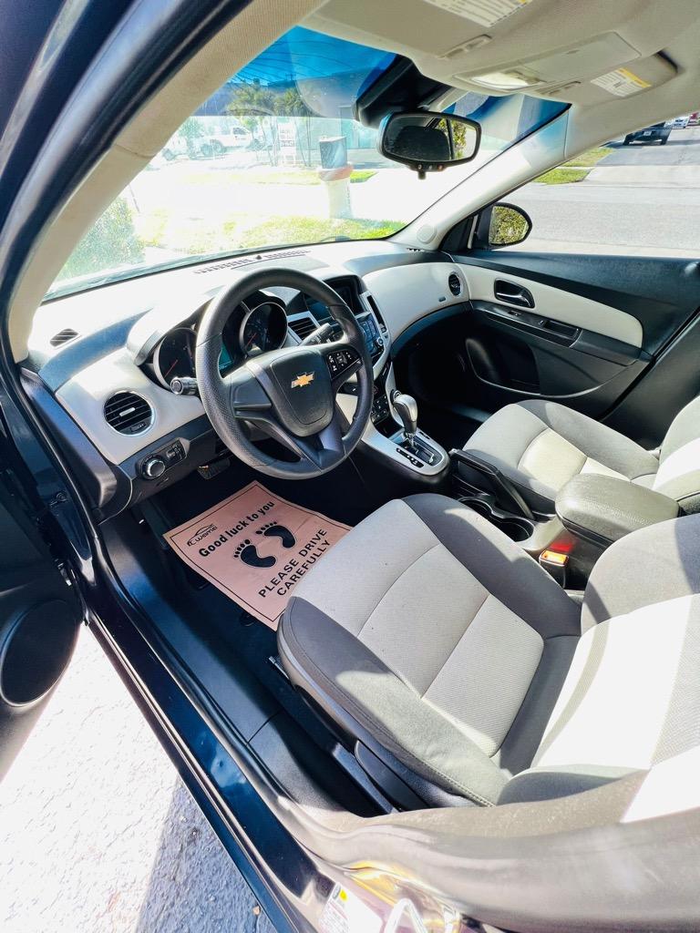 2015 Chevrolet Cruze - $7,500