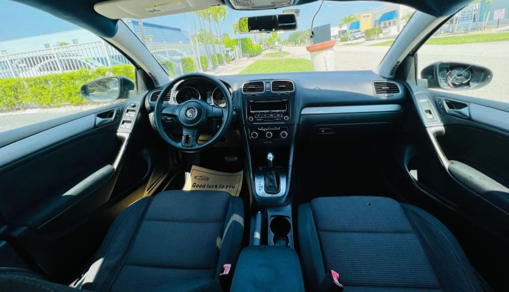 2013 Volkswagen Golf - $5,950